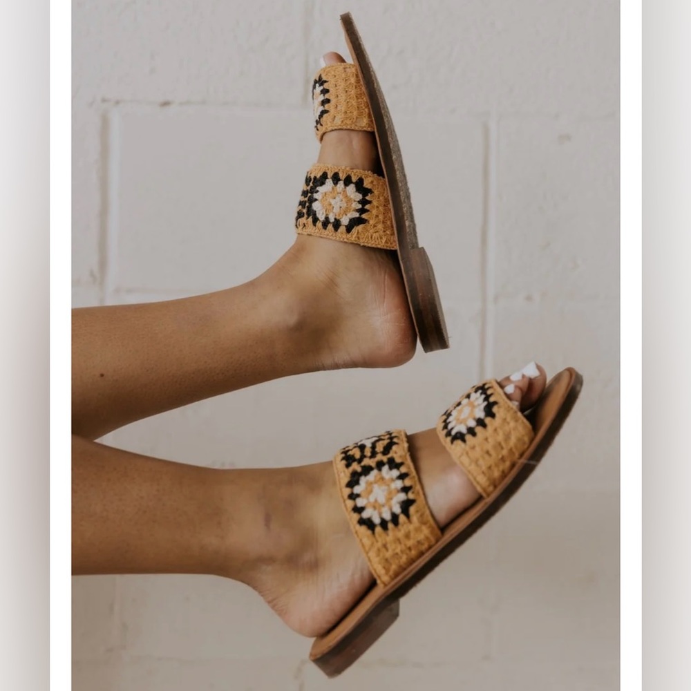 *SOLD* FREE PEOPLE Crochet Sandals